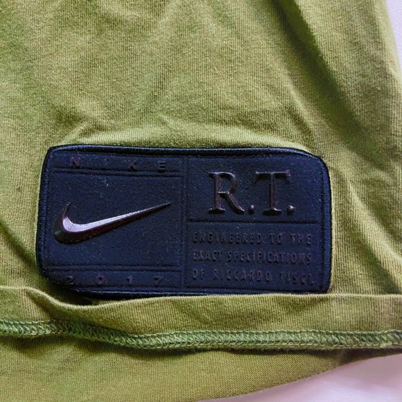 Nike by Riccardo Tisci - Picture 5 of 6